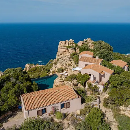 Il Faro Di Cyrano Villa Costa Paradiso