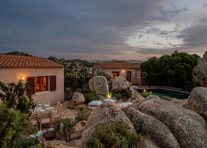 Villa Il Faro Di Cyrano Costa Paradiso