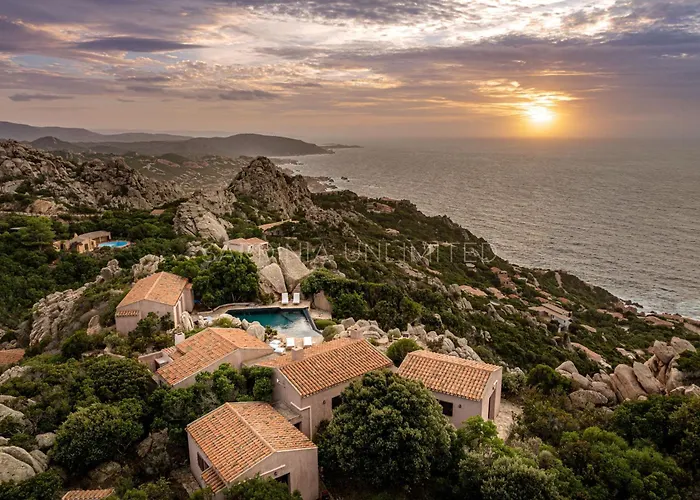 Villa Il Faro Di Cyrano Costa Paradiso